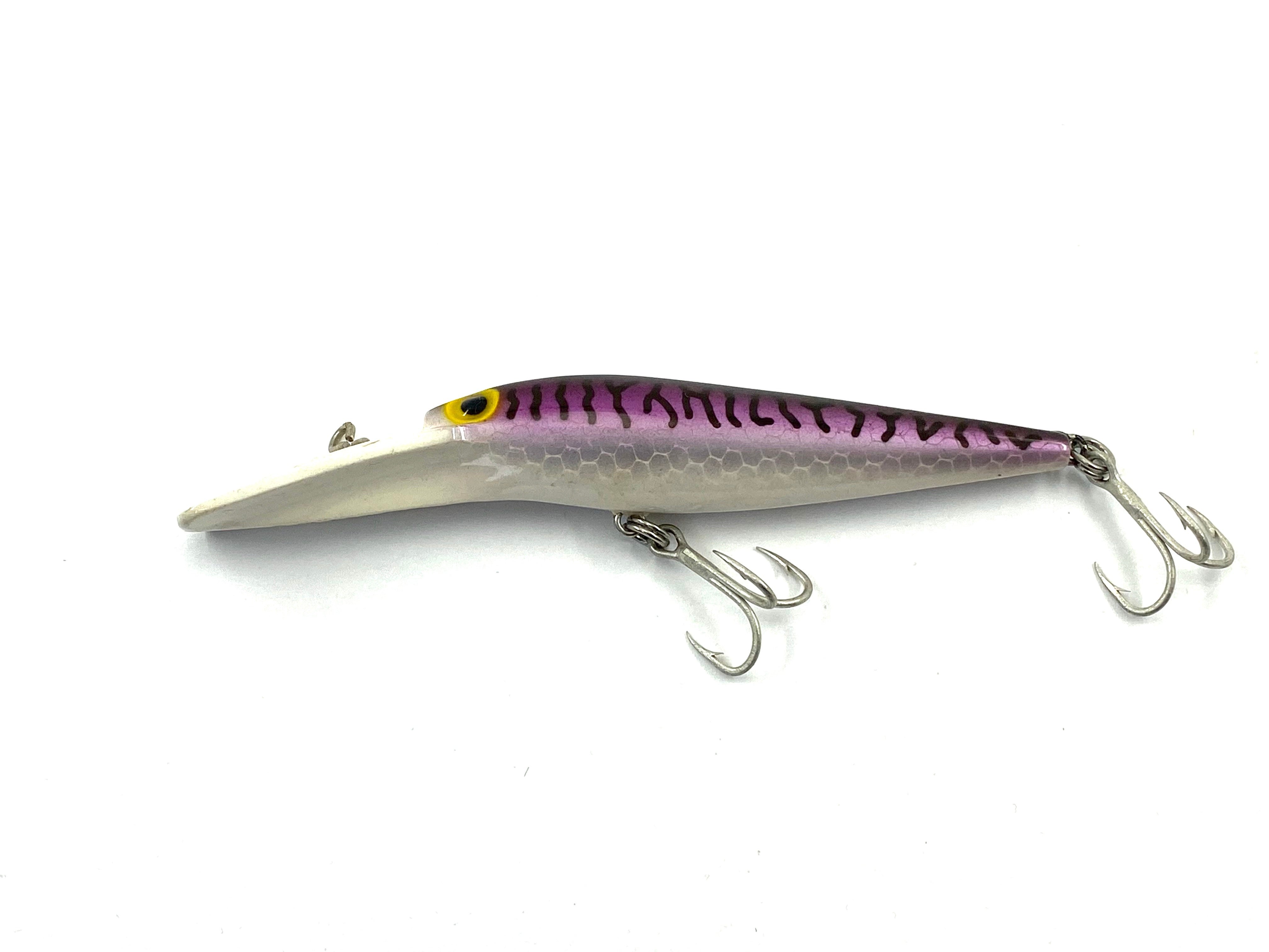 bigmac fishing lures RARE Storm Big Mac Lure LUMINOUS GREEN MACKEREL Hook Wear Noted to Bottom of Lure Vintage Storm Silver Black Big