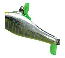 Charger l'image dans la galerie, BAGLEY LURES BASS N SHAD Balsa Fishing Lure in CHARTREUSE ON CHROME up close v. Salmon Snack