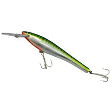 Load image into Gallery viewer, BAGLEYS DIVING BANG-O-B 8 BALSA FISHING LURE in HOT BLUE CHARTREUSE on SILVER FOIL L
