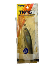 Load image into Gallery viewer, BAGLEY BAITS DEEP DIVING TECHNICAL KNOCKOUT 5 BALSA CRANKBAIT. TKO5DD SH4. SHAD ON WHITE.