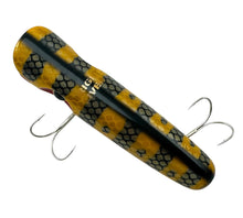 Load image into Gallery viewer, BRIGHT LIVER TACKLE FREDDIE FISHING LURE in BLACK PERCH SCALE. Handcrafted Wood Japanese Bait.
ブライトリバー  stencil