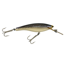 Load image into Gallery viewer, Bagley's Diving Bang O B Balsa Fishing Lure in Holy Mackerel. DB 06 Saltwater Fishing Lure. 3