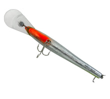 Load image into Gallery viewer, BAGLEYS DIVING BANG-O-B 8 BALSA FISHING LURE in HOT BLUE CHARTREUSE on SILVER FOIL v