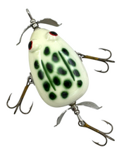 Charger l'image dans la galerie, PFLUEGER KENT FROG FISHING LURE. CANOE BOX. WHITE ENAMEL D