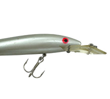 Cargar imagen en el visor de la galería, REBEL FASTRAC JOINTED MINNOW VINTAGE FISHING LURE IN SILVER SHADOW r up close
