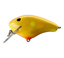 Charger l'image dans la galerie, Left Facing View of C-FLASH CRANKBAITS Handcrafted Square Bill Fishing Lure in MUSTARD SHAD
