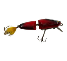 Load image into Gallery viewer, Right Facing View of Wynne Precision Company DeLuxe Lures OL' SKIPPER Jointed Wood Fishing Lure in Red with Black Scales
