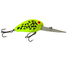Charger l'image dans la galerie, Right Facing View for BOMBER BAIT COMPANY MAG A MAGNUM DIVER Fishing Lure in DULL FLUORESCENT YELLOW COACHDOG. 9A Ditch Digger.