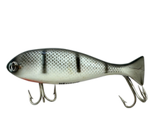 Load image into Gallery viewer, HEDDON PROWLER SPOOK FISHING LURE— Black Scale back
