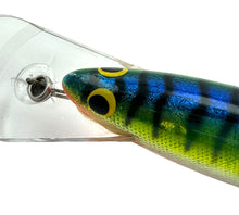 Load image into Gallery viewer, BAGLEYS DIVING BANG-O-B 8 BALSA FISHING LURE in HOT BLUE CHARTREUSE on SILVER FOIL line tie