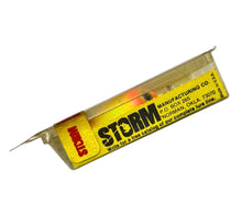 Lade das Bild in den Galerie-Viewer, STORM FISHING WIGGLE WART LURE. V36 CHARTREUSE. OLD SCHOOL RED LABEL. norman okla