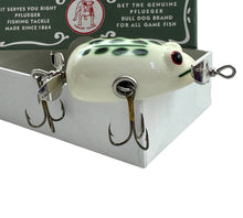 Charger l'image dans la galerie, PFLUEGER KENT FROG FISHING LURE. CANOE BOX. WHITE ENAMEL R