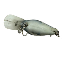 Load image into Gallery viewer, Belly View of STORM LURES WIGGLE WART Fishing Lure in PRIZMFLASH BLACK BACK