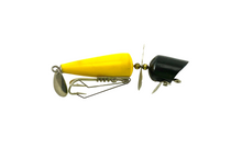 Load image into Gallery viewer, WEEDLESS HARDWARE • ANTIQUE TOM BAIT COMPANY TOP-RUNNING GIZMO Fishing Lure with ORIGINAL BOX & PAPERS • G-WG-BY BLACK/YELLOW