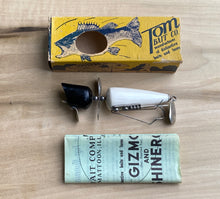 Load image into Gallery viewer, ANTIQUE TOM BAIT COMPANY TOP-RUNNING GIZMO Fishing Lure with ORIGINAL BOX & PAPERS