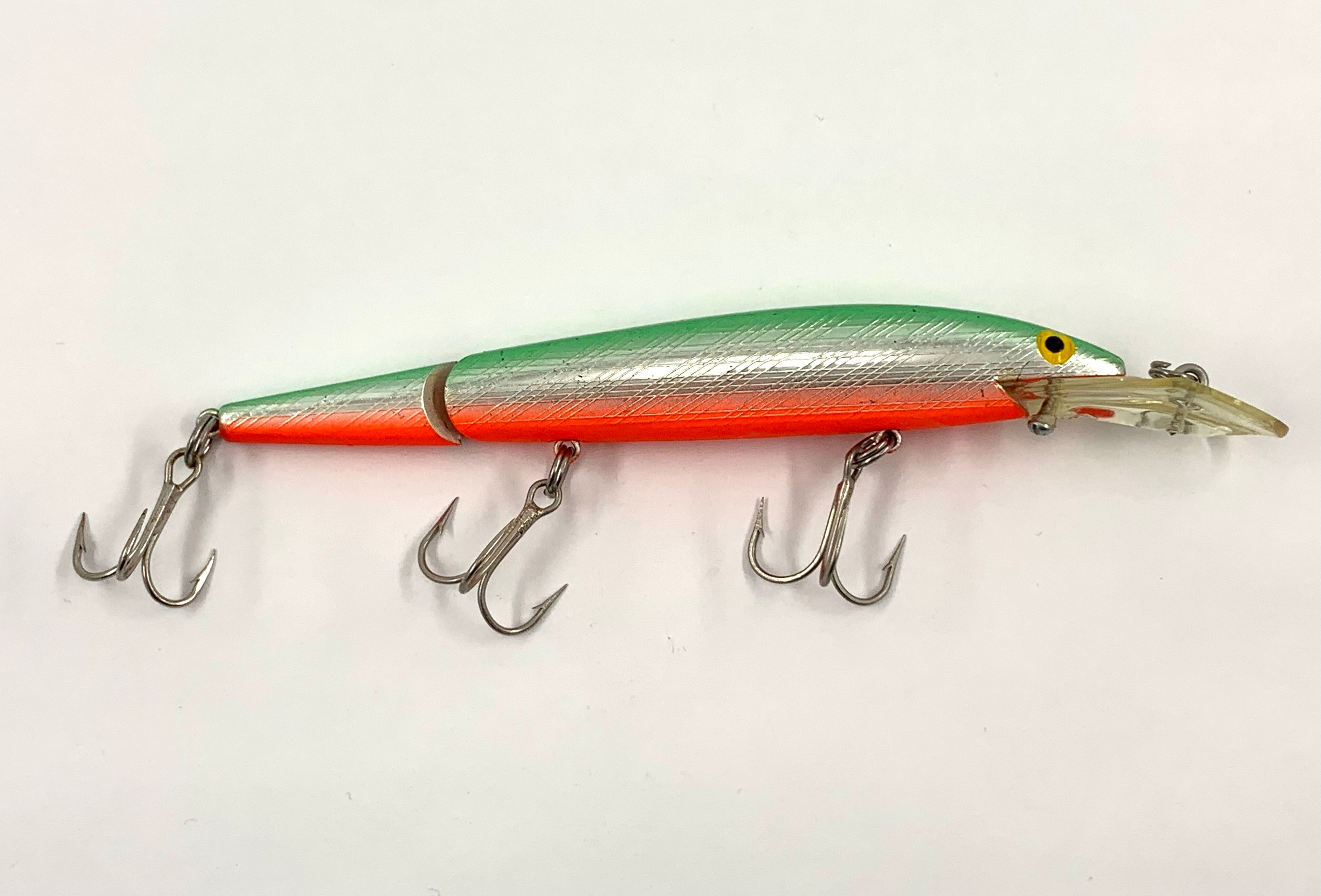 Rebel FASTRAC JOINTED MINNOW Vintage Fishing Lure • GREEN BACK