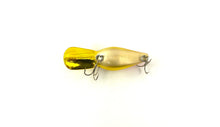 Load image into Gallery viewer, Belly View of STORM LURES Wiggle Wart Fishing Lure in METALLIC GOLD/FLUORESCENT RED BACK