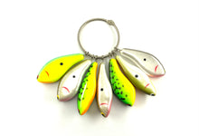 Charger l'image dans la galerie, SALESMAN SAMPLE RING • STRIKE KING " MIMIC " BALSA CRANKBAIT Set of 7 Fishing Lures • Assorted