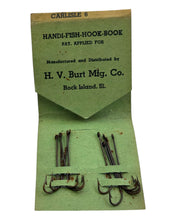 Charger l&#39;image dans la galerie, antique fishing hooks carlisle 6 in matchbook. open pocket book
