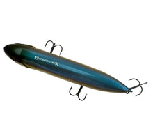 Charger l&#39;image dans la galerie, JACKALL BOWSTICK 130 Fishing Lure in SEXY SHAD. A Topwater Walker Similar to a Vixen Lure from Reaction&nbsp;Innovations. Dorsal
