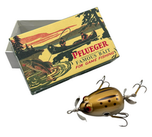 Load image into Gallery viewer, PFLUEGER KENT FROG FLOATER with CANOE BOX. GOLDEN.
