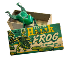 Lade das Bild in den Galerie-Viewer, Antique Mechanical Frog Lure. Halik Frog. Minnesota Fishing Fame.
