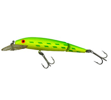 画像をギャラリービューアに読み込む, Left Facing View of Rebel Lures FASTRAC JOINTED MINNOW Fishing Lure in CHARTREUSE &amp; GREEN
