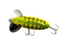 Charger l&#39;image dans la galerie, Jitterbug Stencil View of 3/8 oz FRED ARBOGAST JITTERBUG Vintage Fishing Lure in GREEN PARROT
