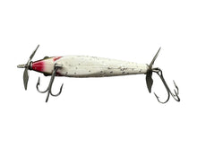 Load image into Gallery viewer, Belly View of CREEK CHUB BAIT COMPANY (CCBCO) STREEKER Fishing Lure in SILVER FLASH
