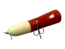 Charger l&#39;image dans la galerie, Belly View of MARTZ TACKLE COMPANY of Detroit, Michigan, VEE-BUG Fishing Lure in RED HEAD &amp; WHITE TAIL

