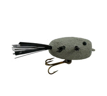 Charger l&#39;image dans la galerie, Right Facing View of SUMMERS MANUFACTURING of LaFayette, Indiana 1/8 oz Fly Rod Size SUMMER&#39;S MOTH Fishing Lure in Original Snap Box
