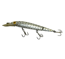 Lade das Bild in den Galerie-Viewer, Left View of REBEL LURES FASTRAC JOINTED MINNOW Fishing Lure  in SILVER/PEARL/BLACK SPOTS
