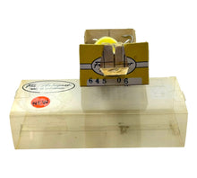 Lataa kuva Galleria-katseluun, Model Stamp View of FRED ARBOGAST 5/8 oz JITTERSTICK Fishing Lure w/ Box &amp; Pocket Catalog in FROG
