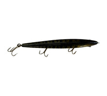 Load image into Gallery viewer, Top View of  HEDDON HEDD HUNTER MINNOW Fishing Lure in BABY BASS
