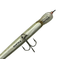 Load image into Gallery viewer, Up Close Lip View of  RAPALA LURES ORIGINAL WOBBLER 18 MINNOW Antique Floater Fishing Lure
