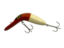 Lade das Bild in den Galerie-Viewer, Left facing View of MARTZ TACKLE COMPANY of Detroit, Michigan, VEE-BUG Fishing Lure in RED HEAD &amp; WHITE TAIL
