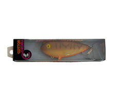 Load image into Gallery viewer, Boxed View of VINTAGE COTTON CORDELL 2800 Series TOP SPOT Fishing Lure in YYII CRAW or YY2 Crawfish

