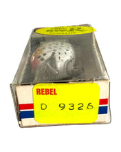 Load image into Gallery viewer, Production Model Sticker View of REBEL LURES D9326 DEEP WEE-R Vintage Fishing Lure
