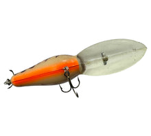 Load image into Gallery viewer, Belly View of BOMBER BAIT COMPANY MAG A 9A MAGNUM DIVER Fishing Lure in LIGHT CRAWDAD
