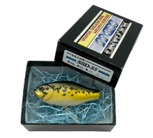 Charger l&#39;image dans la galerie, Box Stats View of &nbsp;B.K. GANG SSD-55 Wood Fishing Lure in LARGEMOUTH BASS. Square Lip Collector Bait from Japan.
