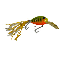 Charger l&#39;image dans la galerie, Right Facing View of FRED ARBOGAST Series 75 BUG-EYE Vintage Fishing Lure in GREEN PARROT
