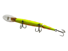 Load image into Gallery viewer, Belly View of SALMON SERIES REBEL LURES FASTRAC JOINTED MINNOW Vintage Fishing Lure in CHARTREUSE/ORANGE BACK/ORANGE BARS

