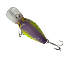 Charger l&#39;image dans la galerie, Top View of STORM LURES MAGNUM WIGGLE WART Fishing Lure in PURPLE HOT TIGER
