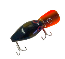 Load image into Gallery viewer, Top View of Storm Lures AV-63 MAGNUM WIGGLE WART Fishing Lure in NATURISTIC GREEN CRAWFISH 
