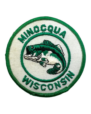 MINOCQUA WISCONSIN Vintage Fishing Collector Patch. JUMPING LARGEMOUTH BASS. Travel Souvenir.