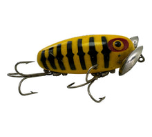 Lataa kuva Galleria-katseluun, Right Facing View of HOMARTS BAITS of Ohio SKIPPER Vintage Topwater Fishing Lure in YELLOW &amp; BLACK
