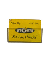 Load image into Gallery viewer, Box Stats View of STORM LURES SHALLOW THUNDER Size 11 Fishing Lure in BLUE CHARTREUSE MULLET aka PARROT
