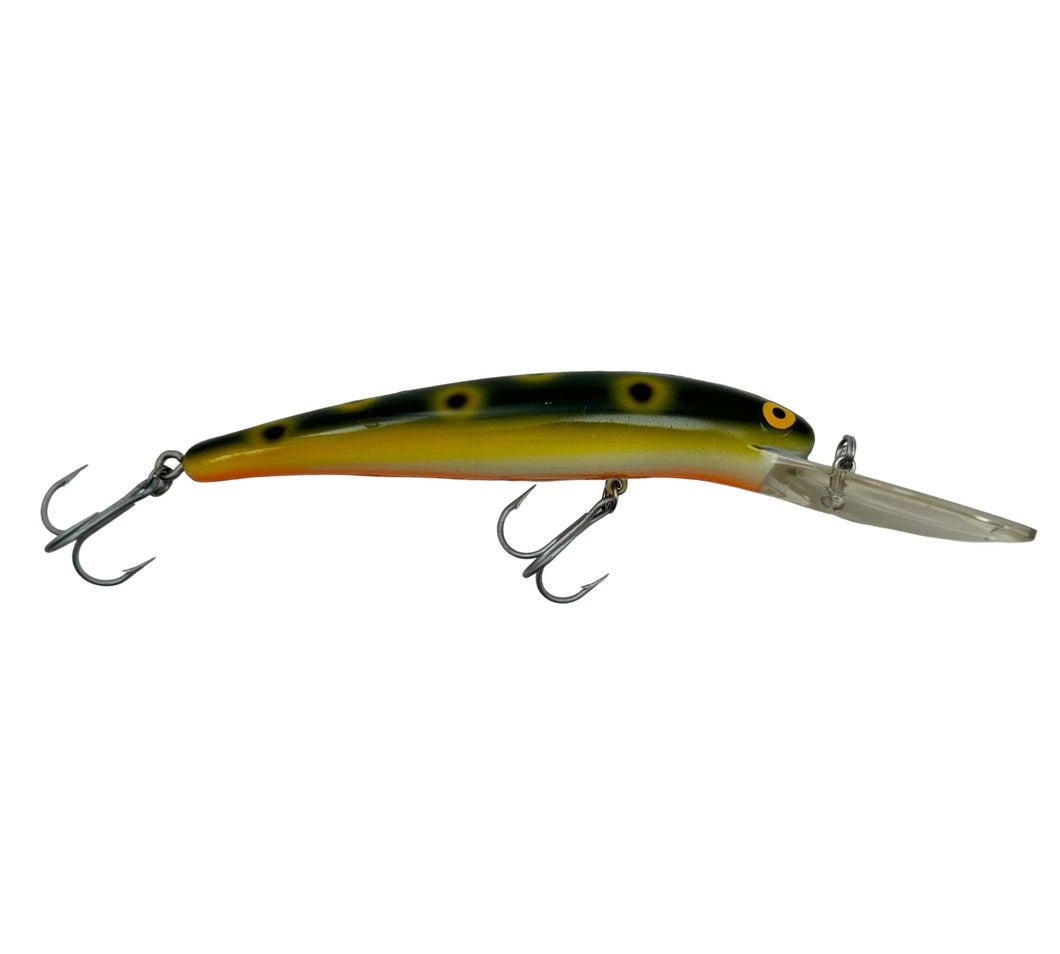 Right Facing View of BOMBER BAIT COMPANY MODEL 25 A Fishing Lure in FROG. Vintage Bass Crankbait with Screw Tail.