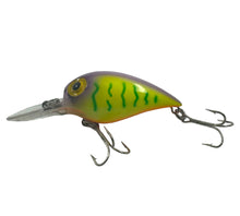 Load image into Gallery viewer, Left Facing View of STORM LURES MAGNUM WIGGLE WART Fishing Lure in PURPLE HOT TIGER
