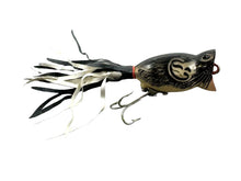 Lade das Bild in den Galerie-Viewer, Right Facing View of &lt;p&gt;&lt;strong&gt;1/4 oz Vintage Fred Arbogast HULA POPPER Fishing Lure in MOUSE&lt;/strong&gt;&lt;/p&gt; &lt;ul&gt; &lt;li&gt;&lt;/li&gt; &lt;/ul&gt;
